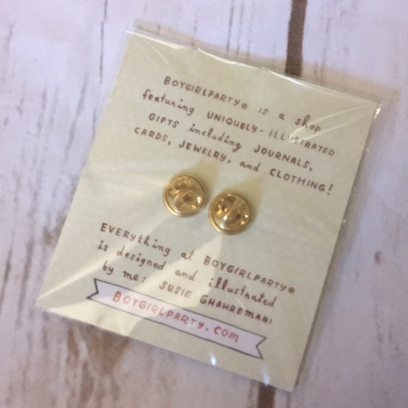 ModCloth Pig Enamel Pin - Picture 2 of 2